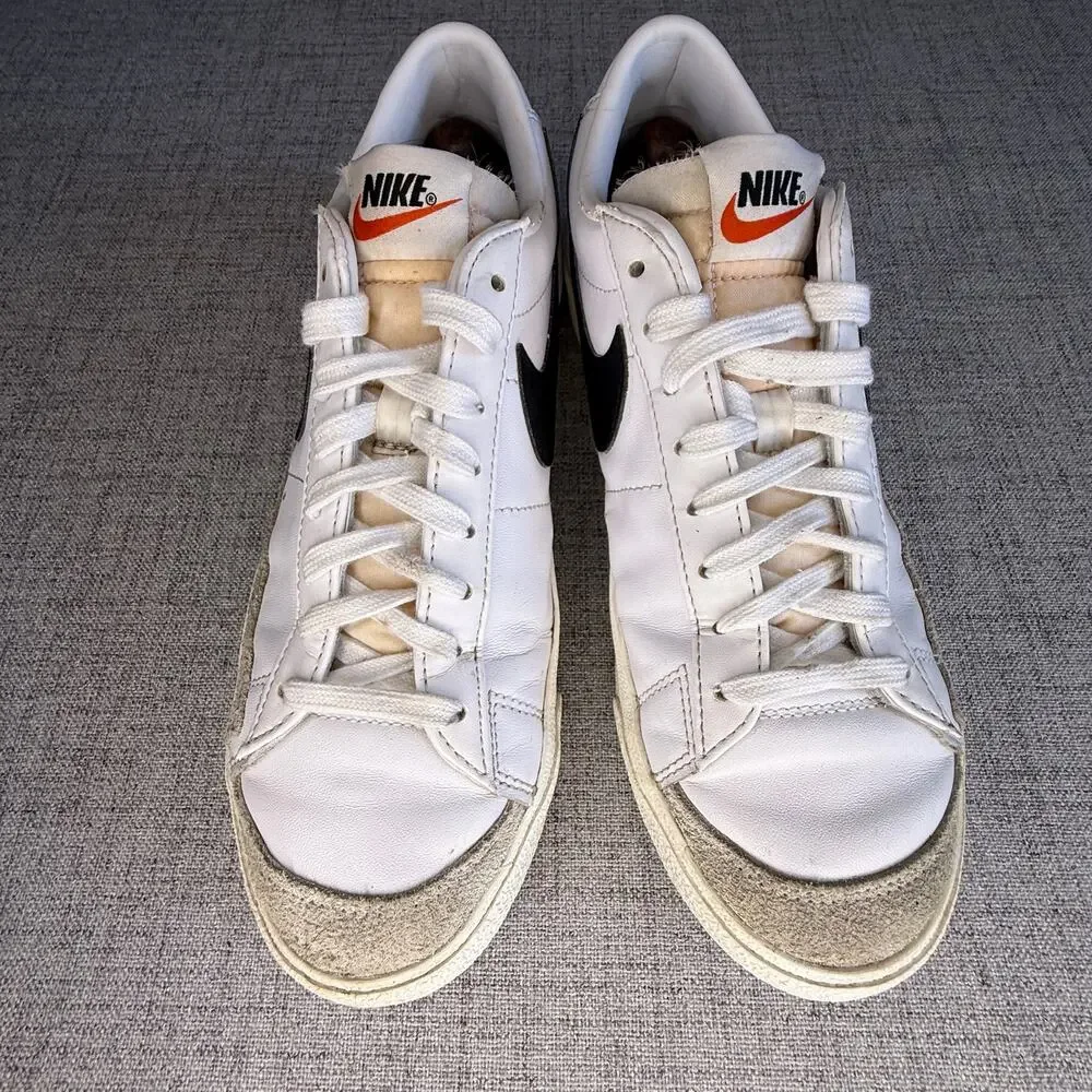 Nike Blazer Low 77 Vintage White Black Mens 9.5 Sneakers Shoes DA6364-101